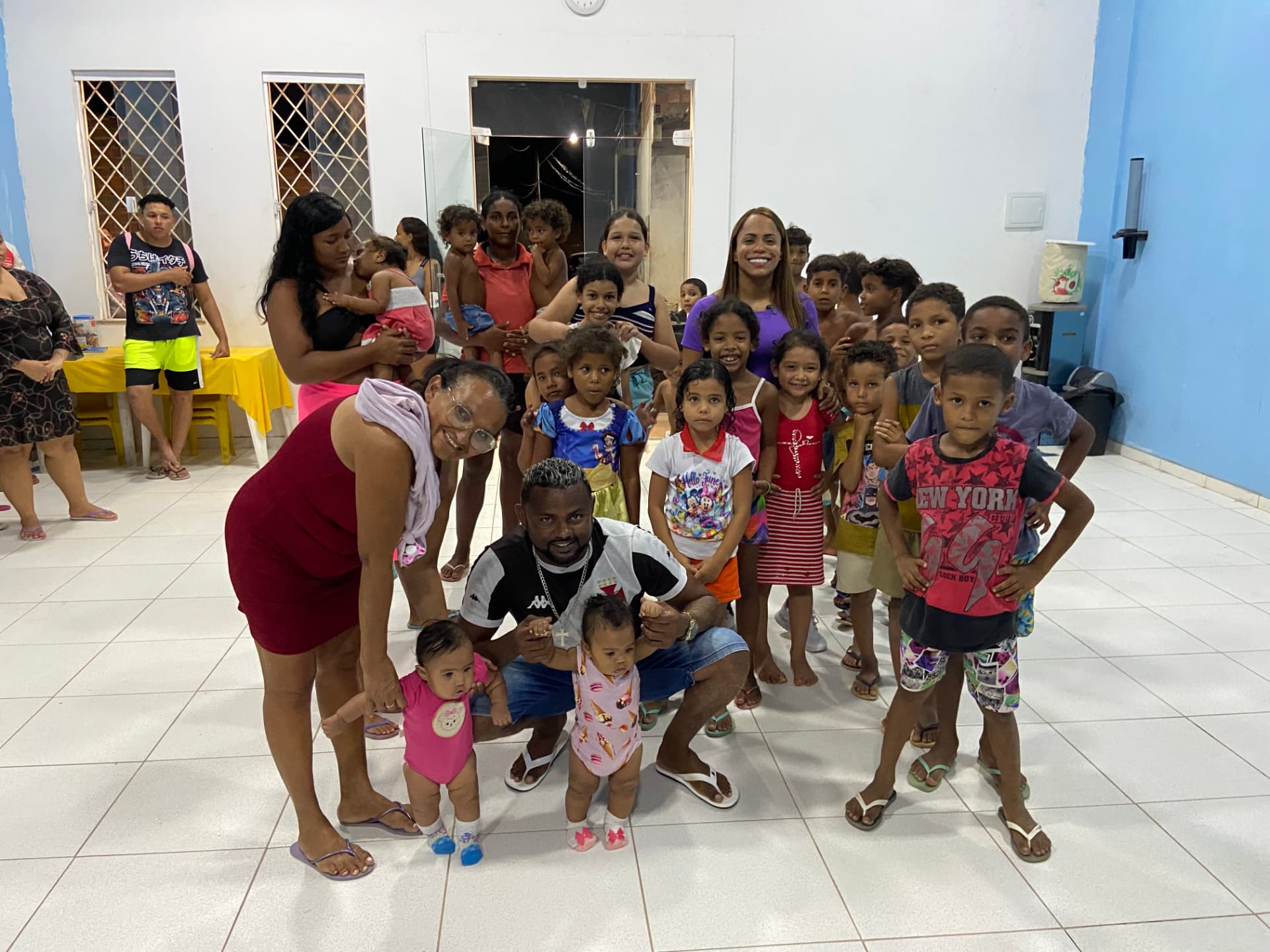 Denise Fonseca em ação comunitária